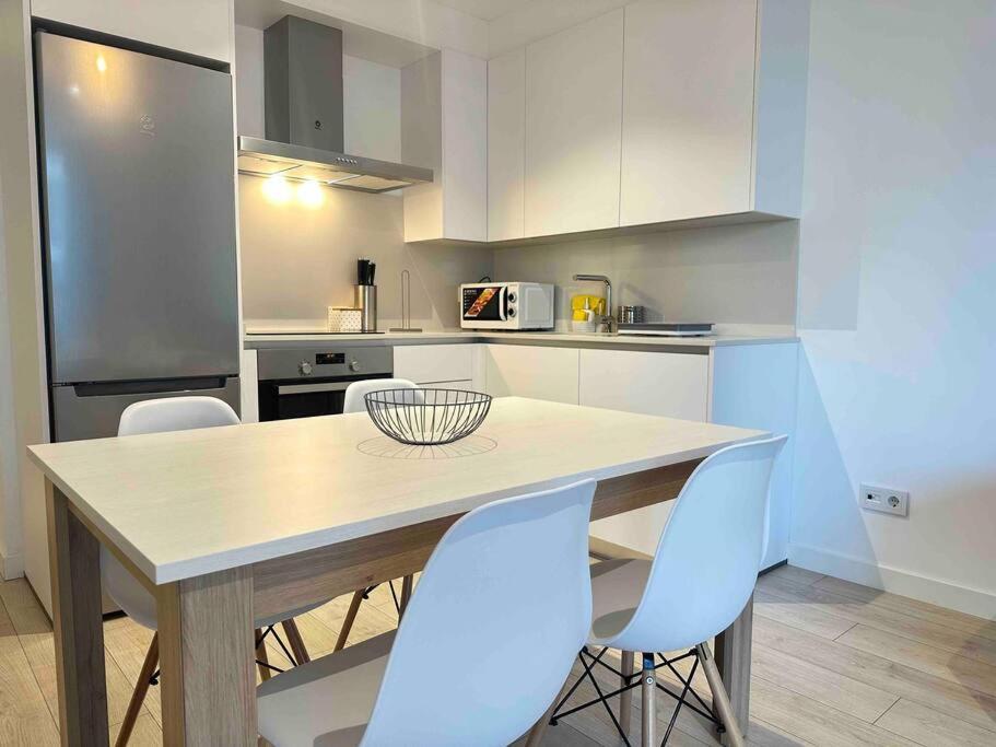 New Port, Free Parking Ybh6A Apartment วิโก ภายนอก รูปภาพ